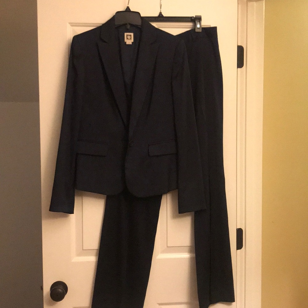 Anne Klein suit set